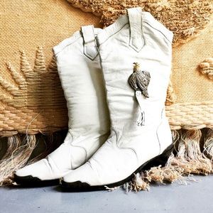 True Vintage - 90’s White Western Eagle Boots
